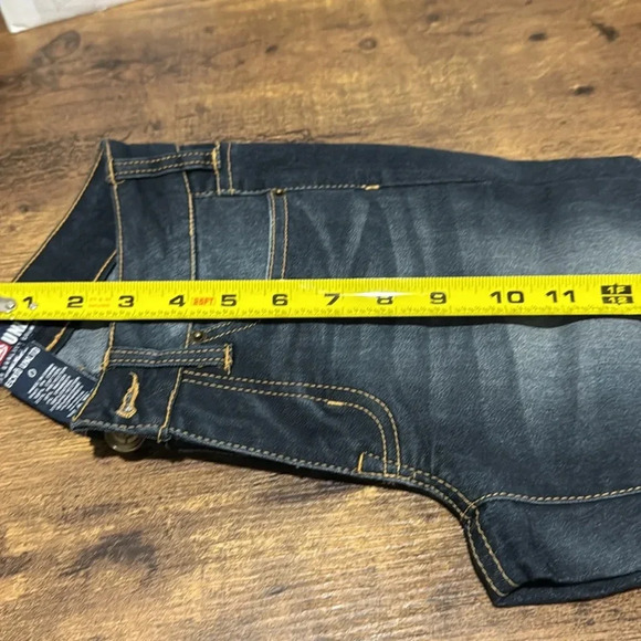 ECKO UNLTD Ecko Red Jeans Dark Washed Skinny Size 0 Jeans. Excellent Condition. - Picture 5 of 5